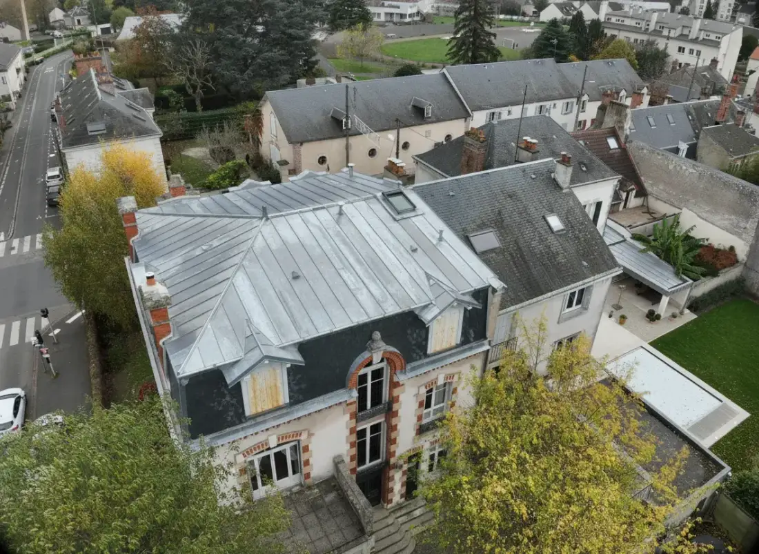 Inspection de toiture par drone en Loire-Atlantique Inspection de toiture par drone en Loire-Atlantique